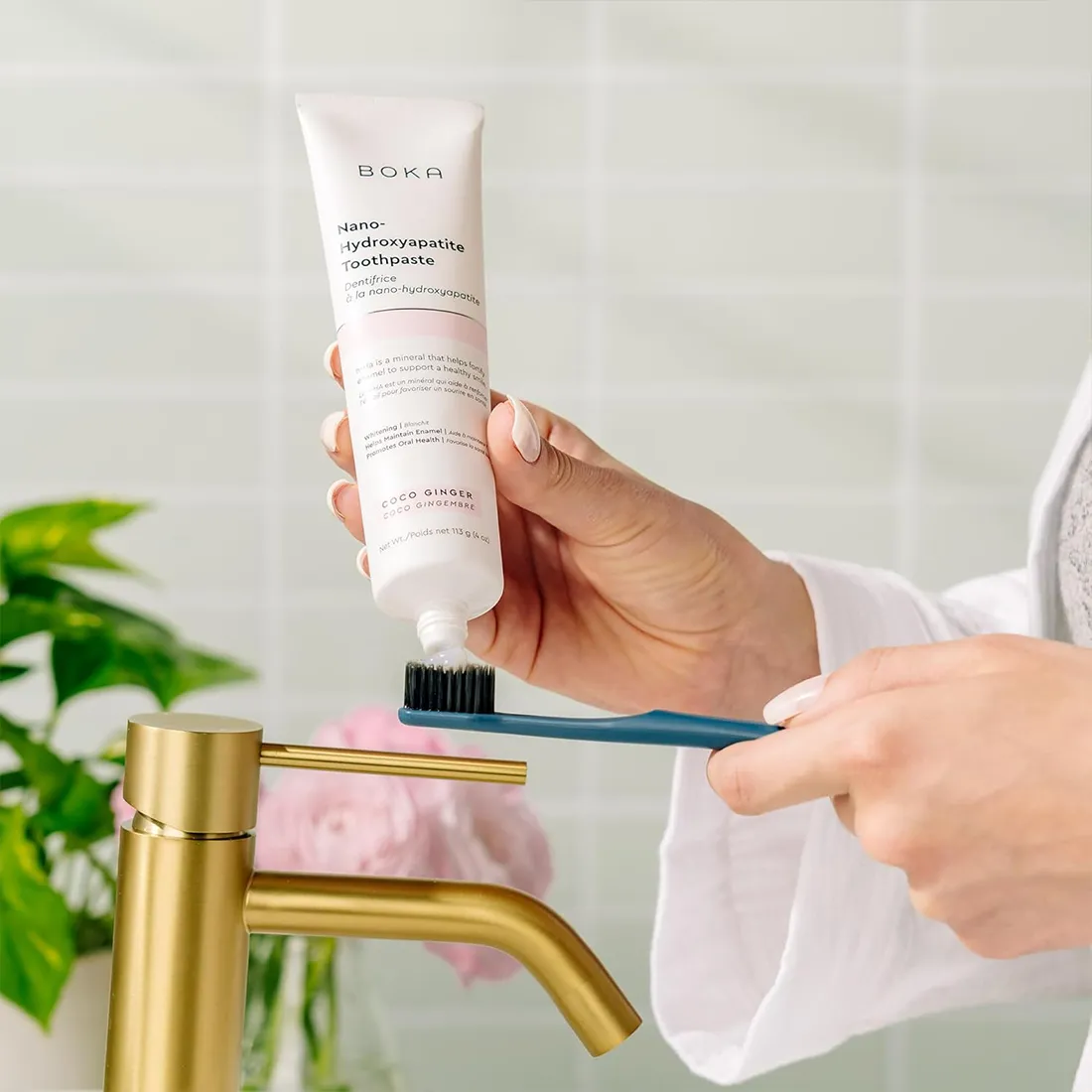 Classic Activated Charcoal Toothbrush 4-Pack